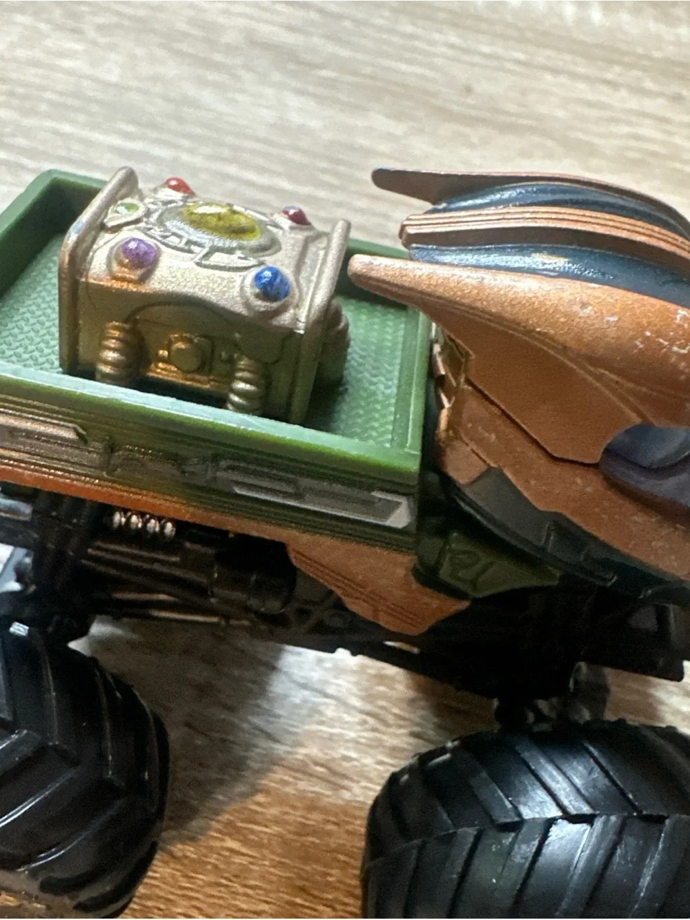 Hot Wheels THANOS 2021 Monster Truck Marvel Infinity Gauntlet 1:64